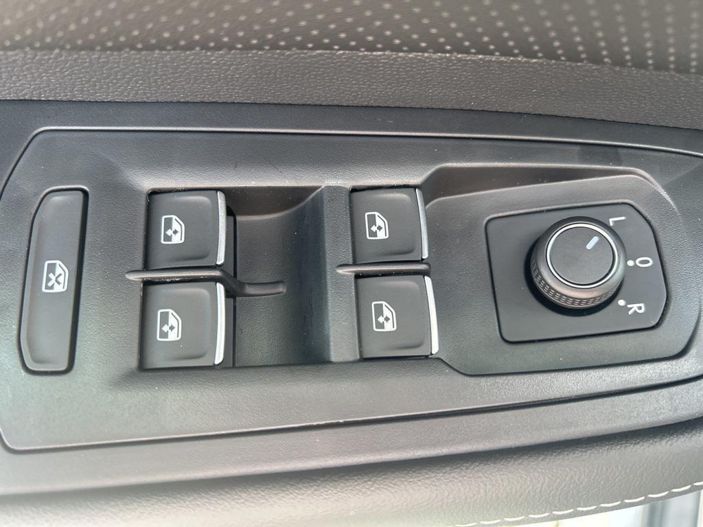 new 2026 Volkswagen Atlas car, priced at $46,188