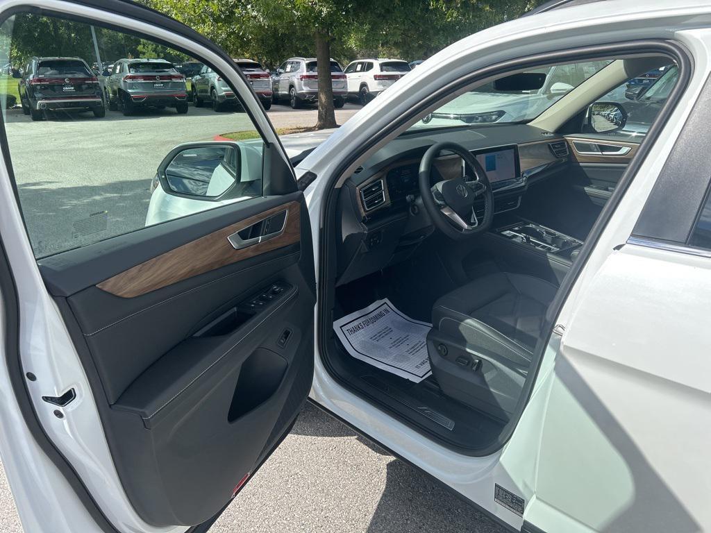 new 2026 Volkswagen Atlas car, priced at $46,188