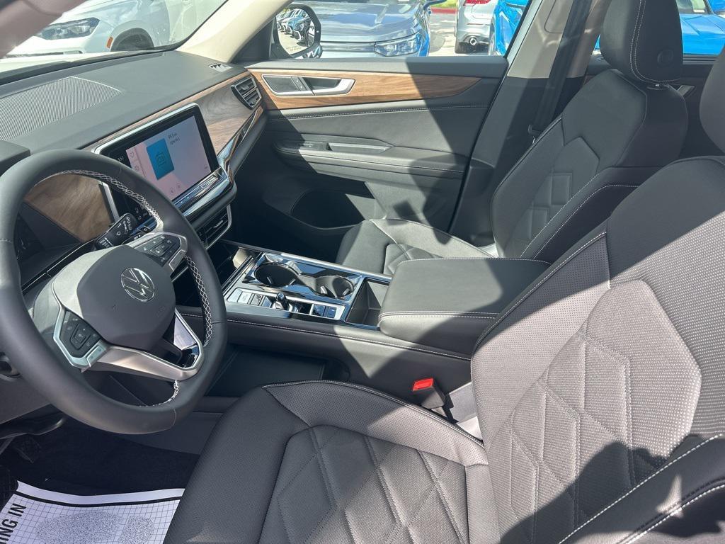 new 2026 Volkswagen Atlas car, priced at $46,188