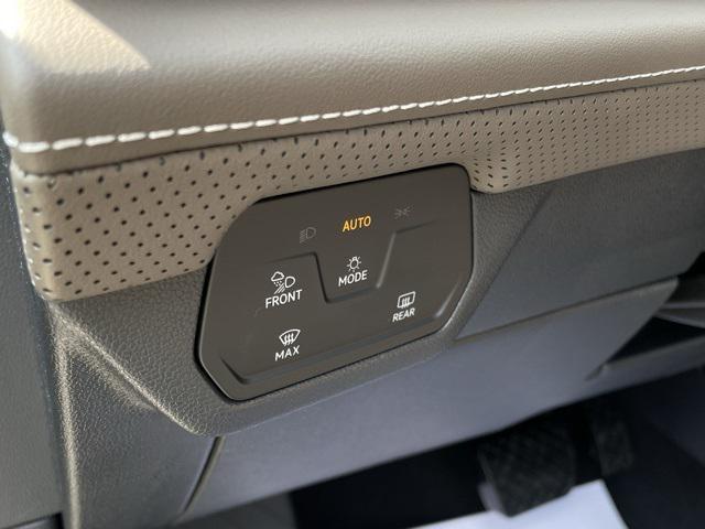 new 2025 Volkswagen Atlas car, priced at $47,170