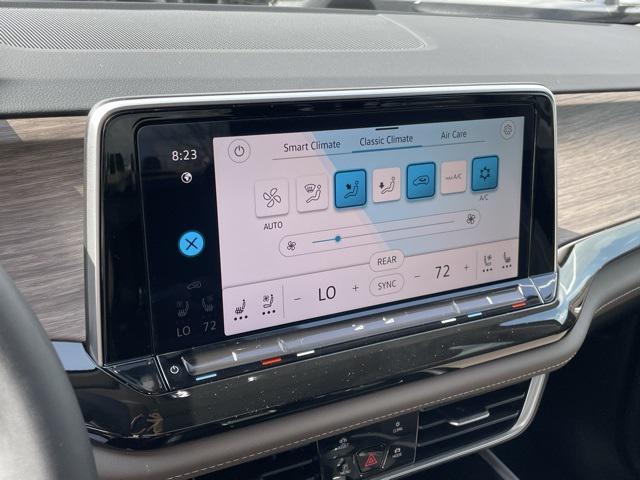 new 2025 Volkswagen Atlas car, priced at $47,170