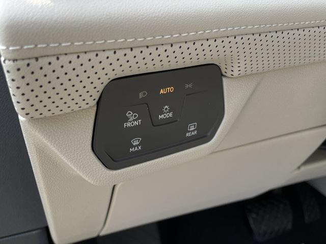 new 2025 Volkswagen Atlas car, priced at $47,009