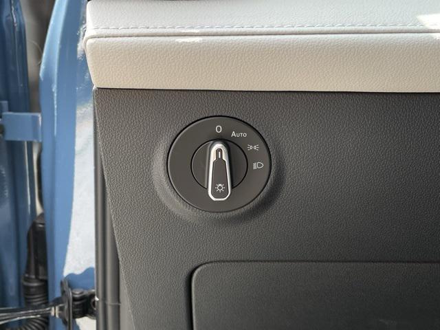new 2025 Volkswagen Taos car, priced at $27,805