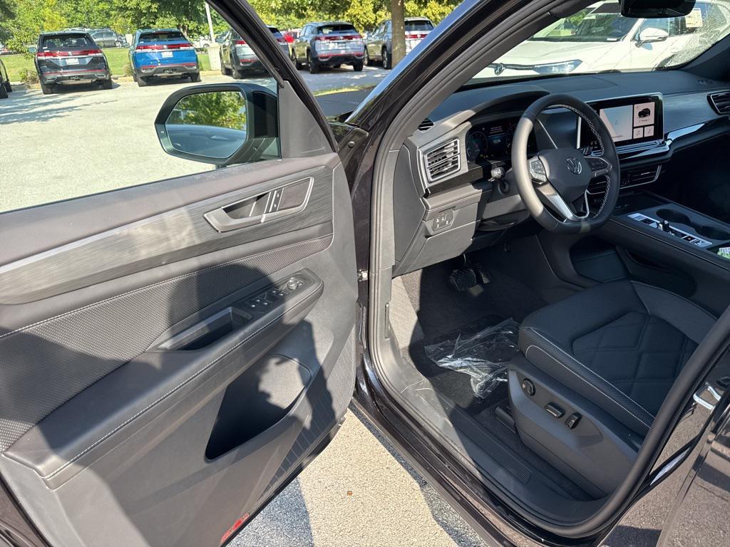 new 2026 Volkswagen Atlas Cross Sport car, priced at $40,898