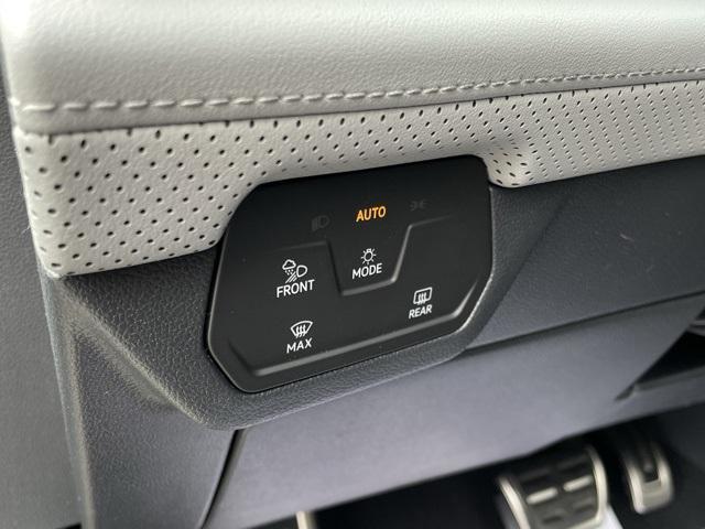 new 2025 Volkswagen Atlas car, priced at $44,904