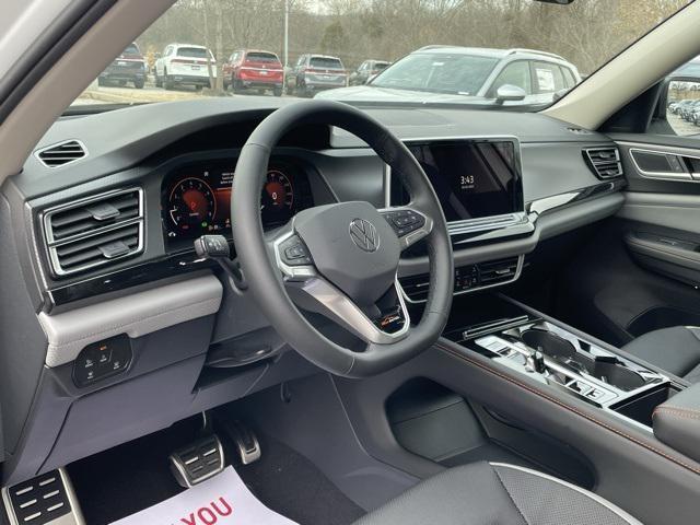 new 2025 Volkswagen Atlas car, priced at $44,904