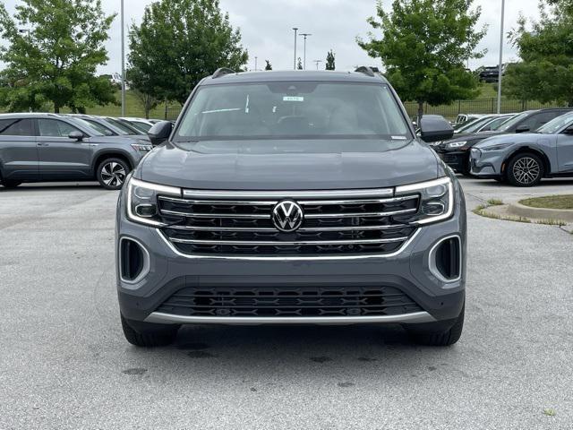 new 2025 Volkswagen Atlas car, priced at $45,990