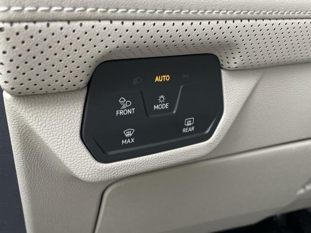 new 2025 Volkswagen Atlas car, priced at $45,990