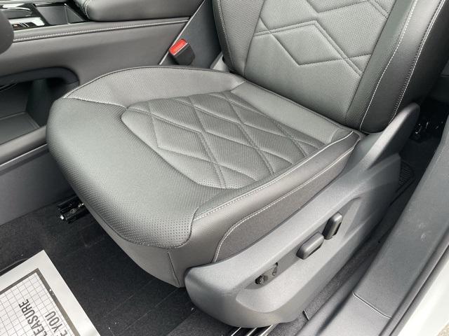 new 2025 Volkswagen Atlas car, priced at $43,963