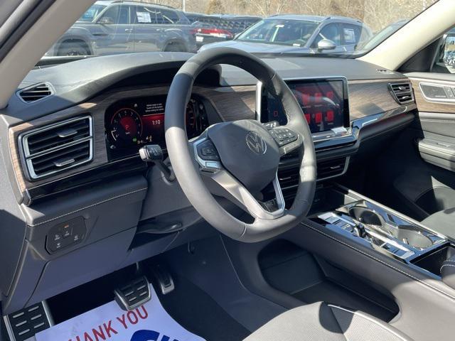 new 2025 Volkswagen Atlas car, priced at $51,411