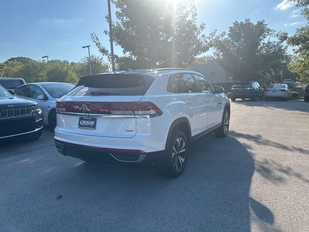 new 2026 Volkswagen Atlas Cross Sport car, priced at $41,705