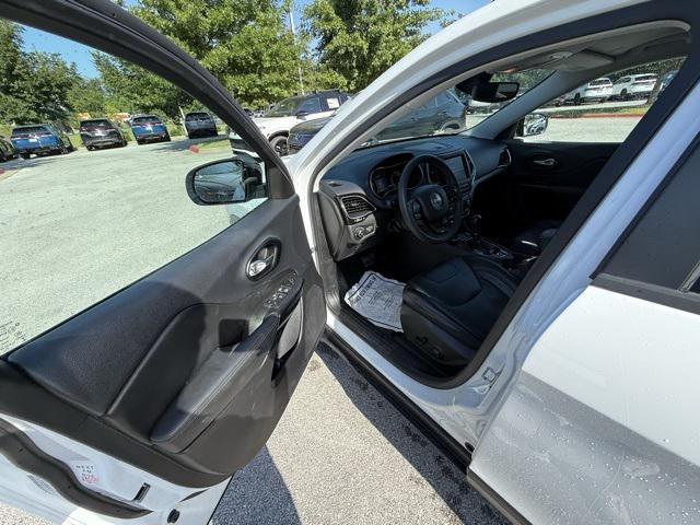 used 2023 Jeep Cherokee car, priced at $23,042