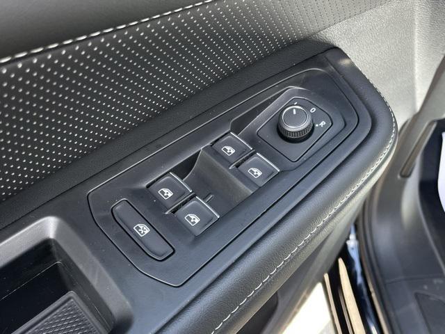 new 2025 Volkswagen Atlas Cross Sport car, priced at $37,764