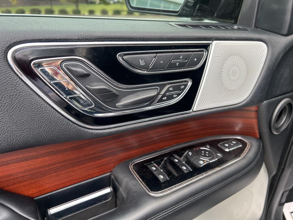 used 2020 Lincoln Navigator car, priced at $45,375