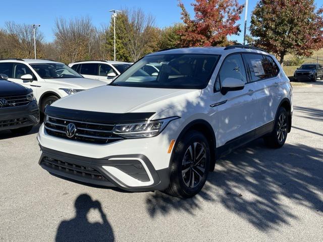 new 2024 Volkswagen Tiguan car, priced at $25,444