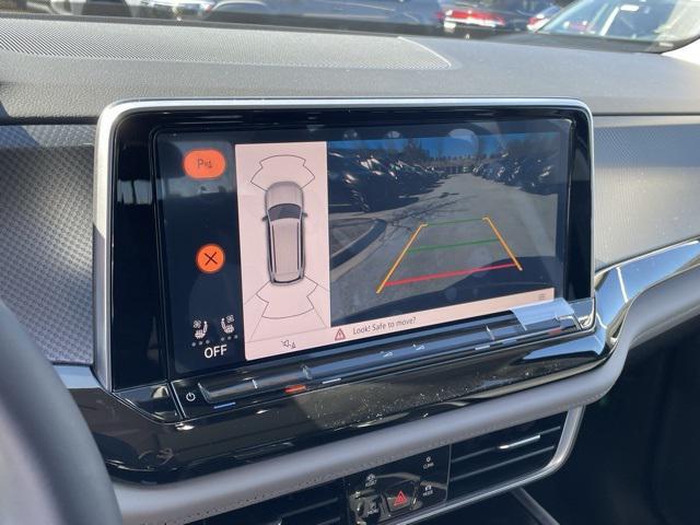 new 2025 Volkswagen Atlas car, priced at $44,904