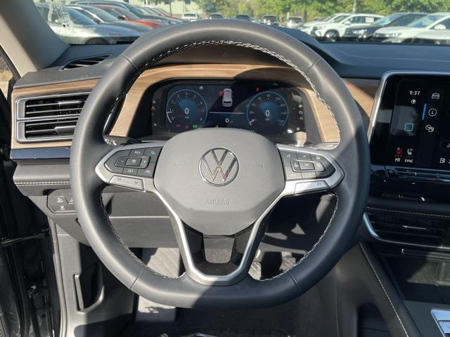 used 2024 Volkswagen Atlas car, priced at $35,124