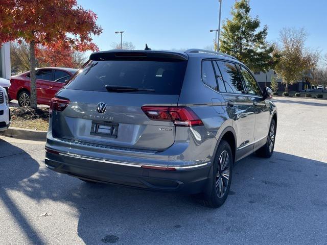 new 2024 Volkswagen Tiguan car, priced at $33,220