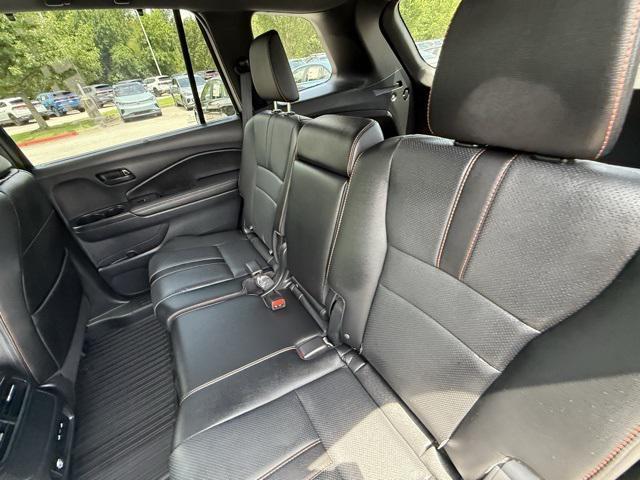 used 2025 Honda Passport car, priced at $40,958