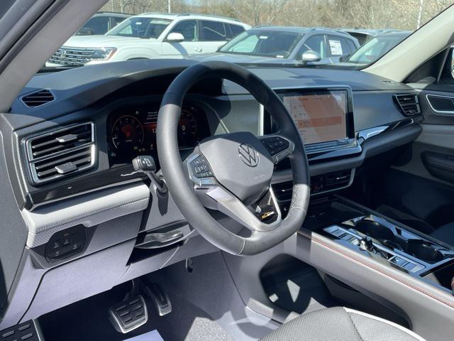 new 2025 Volkswagen Atlas car, priced at $45,341