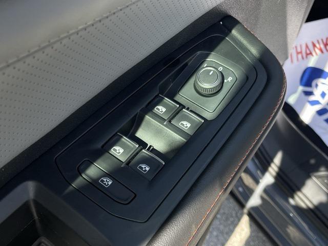 new 2025 Volkswagen Atlas car, priced at $45,341