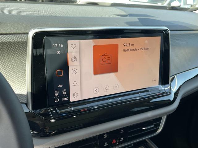 new 2025 Volkswagen Atlas car, priced at $45,341