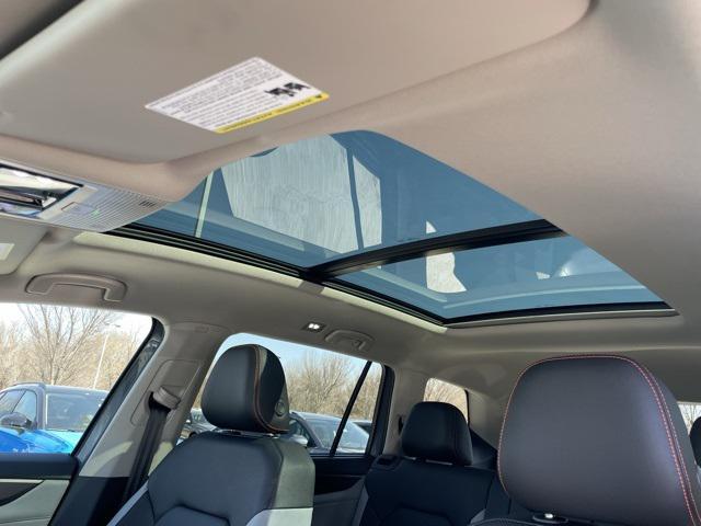 new 2025 Volkswagen Atlas car, priced at $45,341