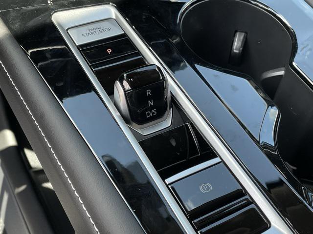 new 2025 Volkswagen Atlas car, priced at $46,041
