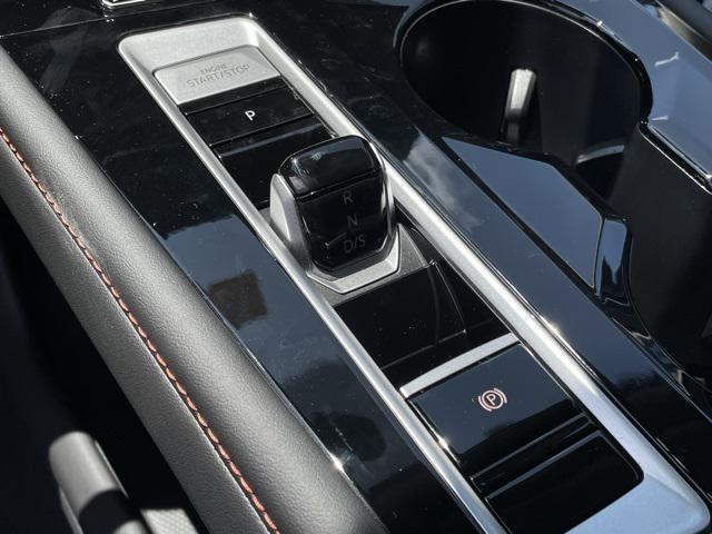 new 2025 Volkswagen Atlas car, priced at $42,154