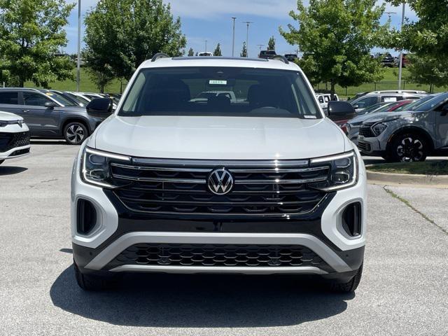 new 2025 Volkswagen Atlas car, priced at $42,154