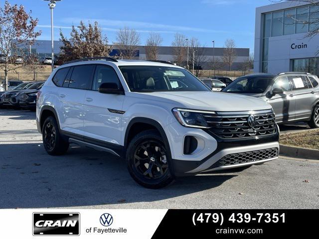 new 2025 Volkswagen Atlas car, priced at $48,002