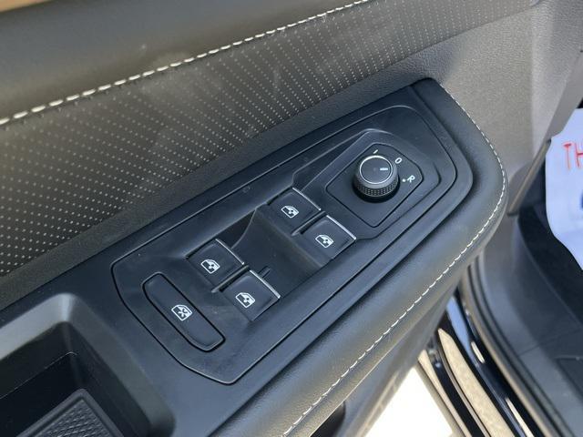 new 2025 Volkswagen Atlas car, priced at $36,774