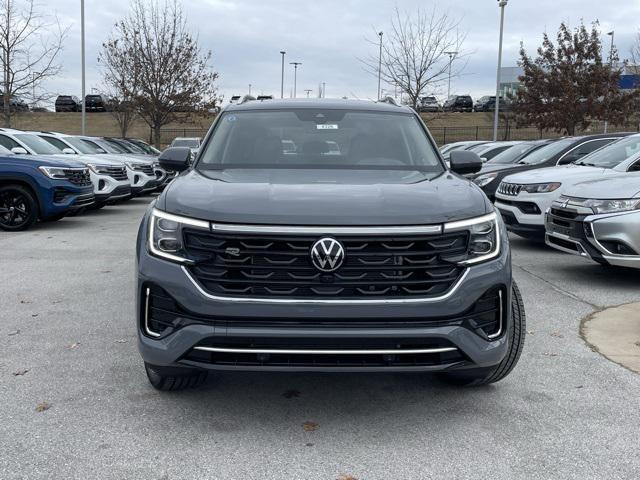 new 2025 Volkswagen Atlas car, priced at $54,348