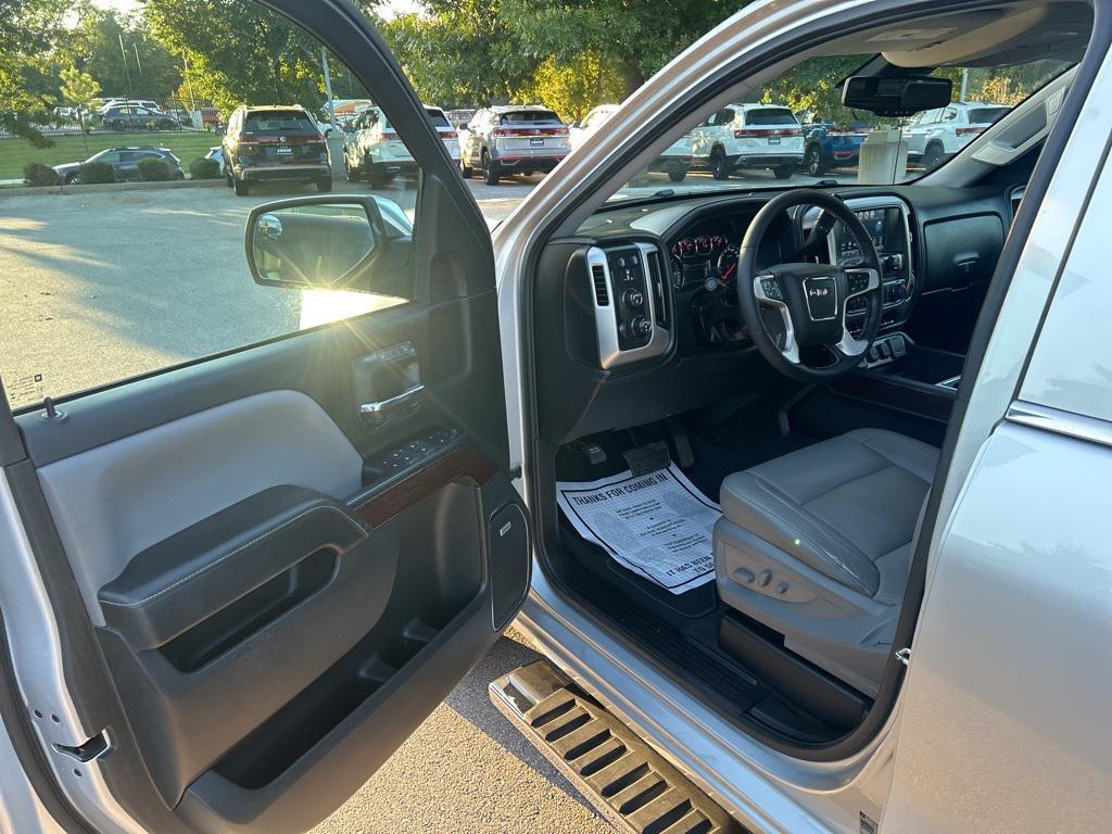 used 2018 GMC Sierra 1500 car, priced at $33,113