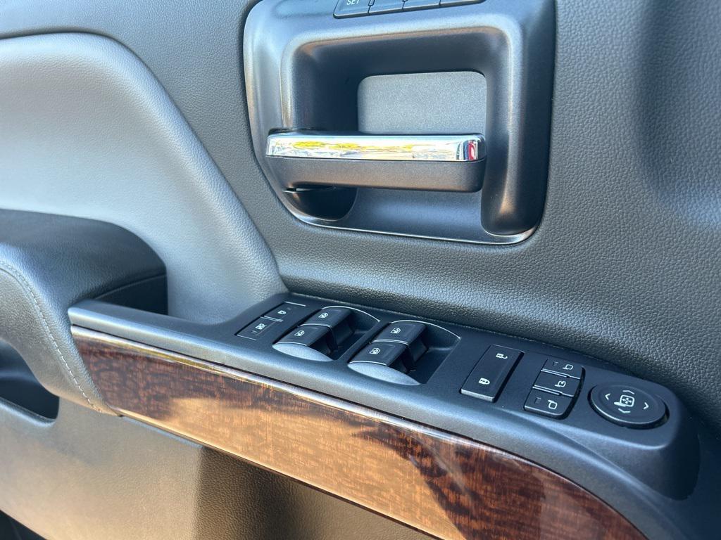 used 2018 GMC Sierra 1500 car, priced at $33,113