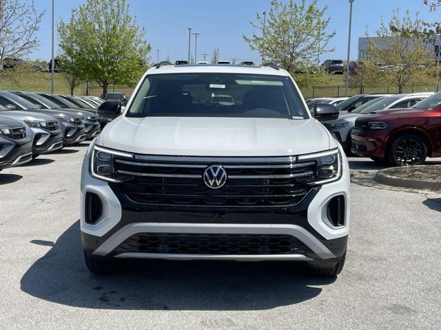 new 2025 Volkswagen Atlas car, priced at $46,002