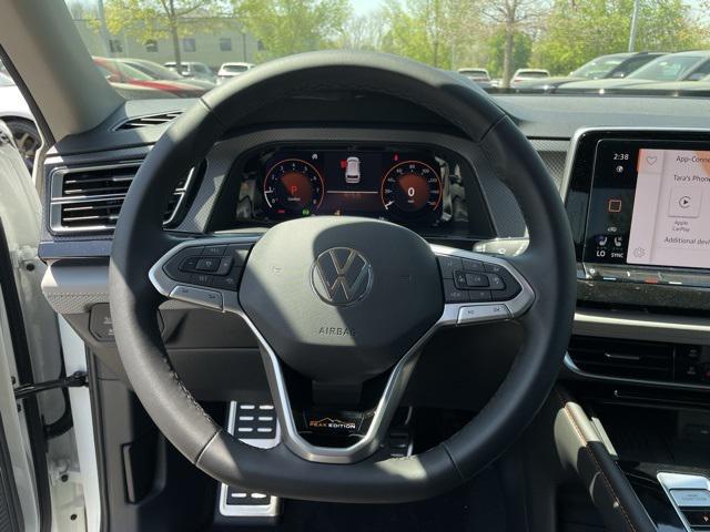 new 2025 Volkswagen Atlas car, priced at $46,002