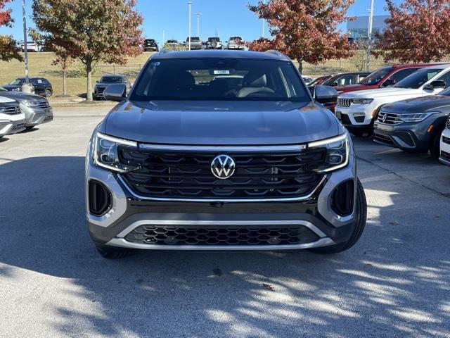 new 2024 Volkswagen Atlas Cross Sport car, priced at $38,226