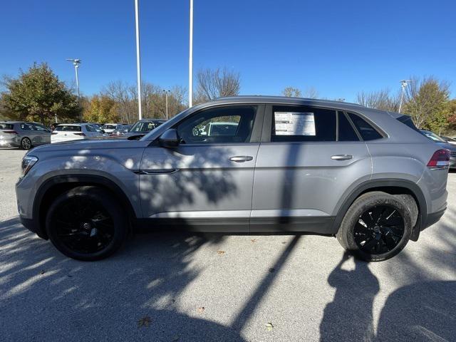 new 2024 Volkswagen Atlas Cross Sport car, priced at $38,226