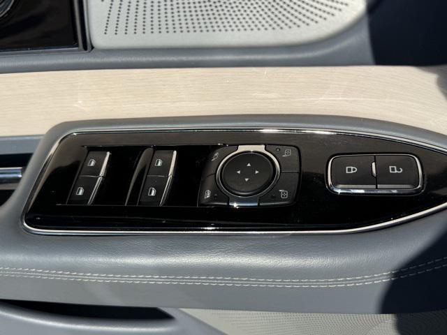 used 2018 Lincoln Navigator car, priced at $39,444
