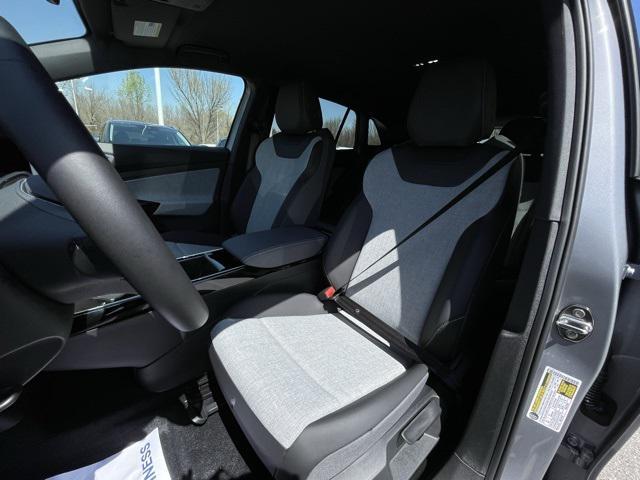 new 2025 Volkswagen ID.4 car, priced at $40,720