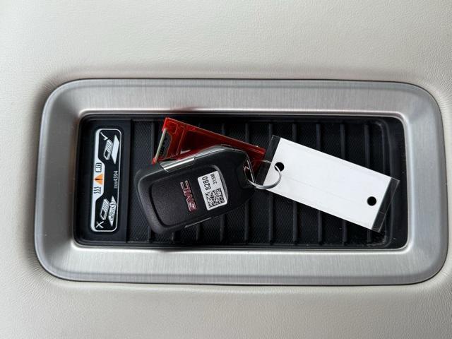 used 2020 GMC Yukon car, priced at $37,474