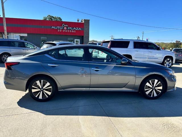 used 2022 Nissan Altima car