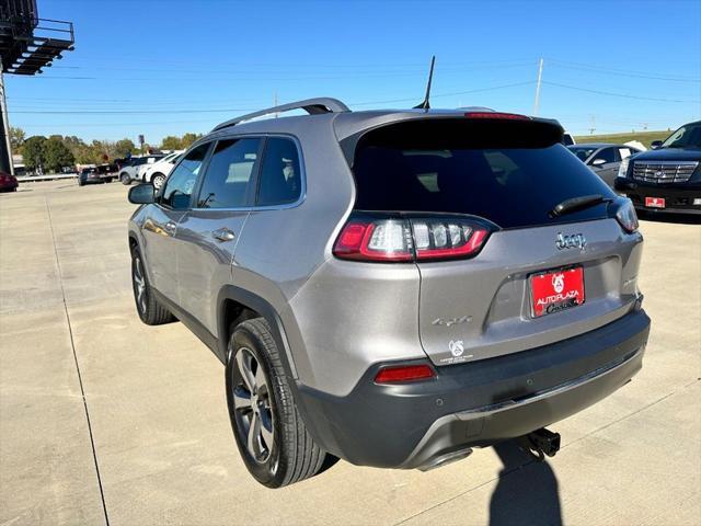 used 2019 Jeep Cherokee car