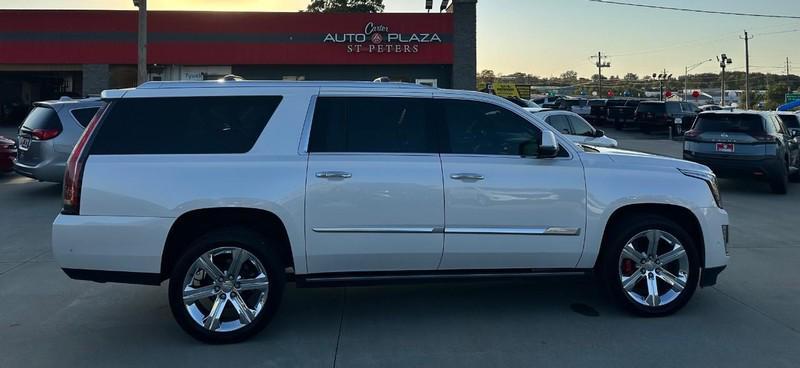 used 2018 Cadillac Escalade ESV car, priced at $44,395