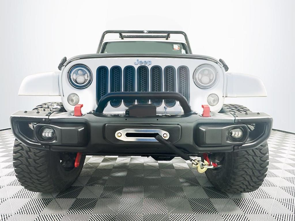 used 2015 Jeep Wrangler Unlimited car, priced at $19,995