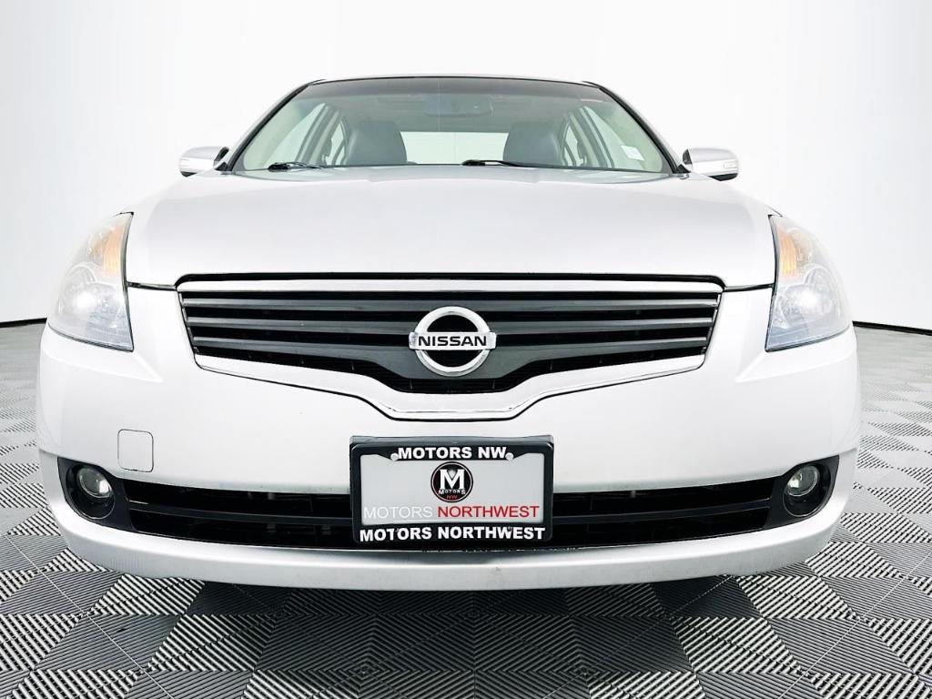 used 2008 Nissan Altima car, priced at $7,000