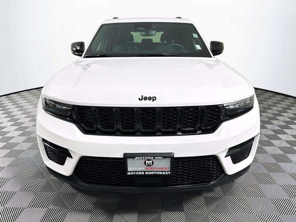 used 2023 Jeep Grand Cherokee car, priced at $31,995