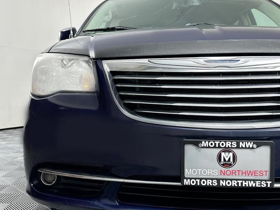 used 2014 Chrysler Town & Country car, priced at $9,995