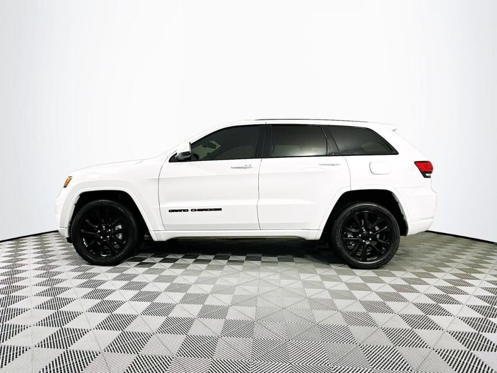 used 2020 Jeep Grand Cherokee car, priced at $26,995